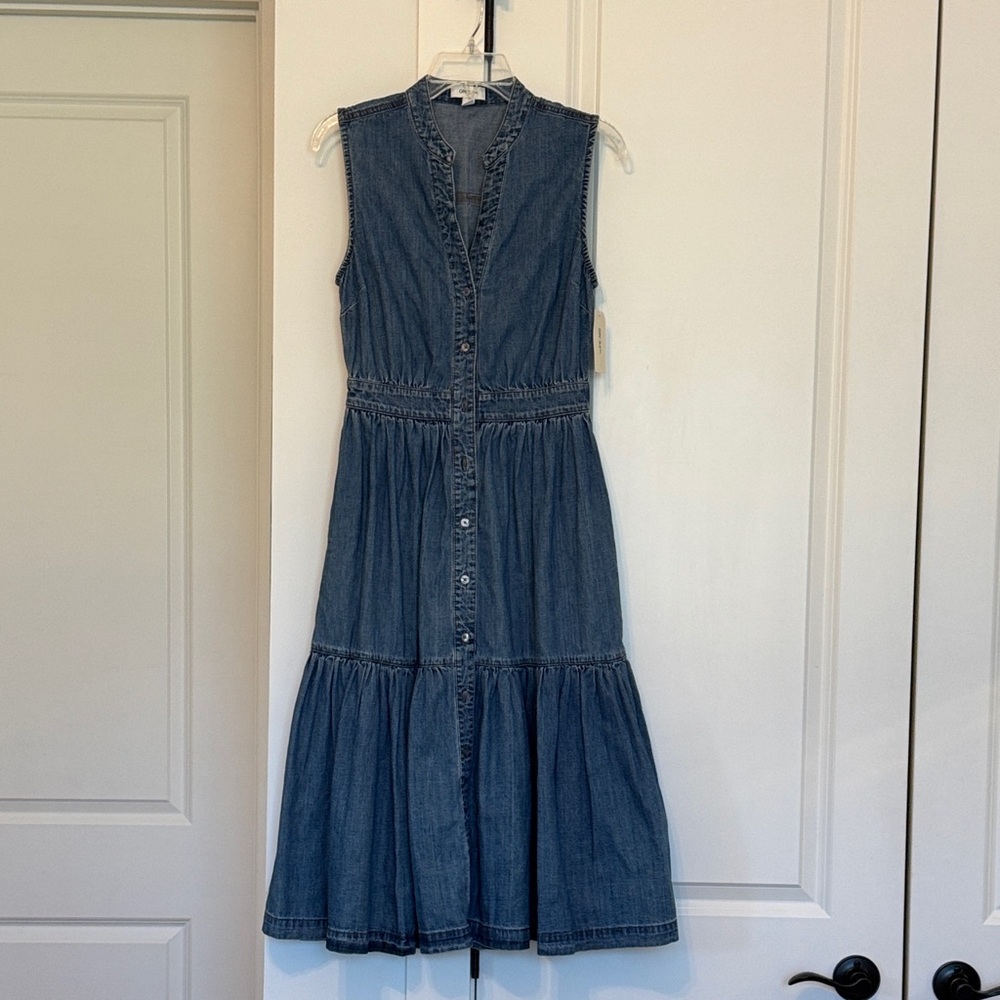 Chic Sleeveless Denim Midi Dress